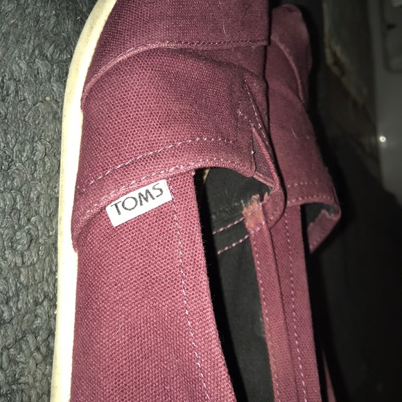 Toms shoes. - Picture 3 of 4